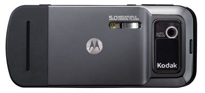 5-megapixel camera by Kodak with Xenon flash 5-megapixel camera by Kodak with Xenon flash