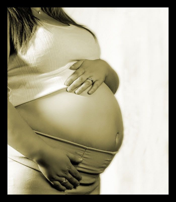 IMAGE: http://i16.photobucket.com/albums/b13/sarahemjones/canon1.jpg