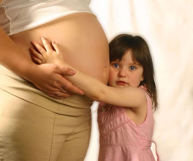 IMAGE: http://i16.photobucket.com/albums/b13/sarahemjones/canon2.jpg