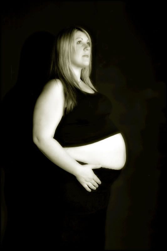 IMAGE: http://i16.photobucket.com/albums/b13/sarahemjones/canon5.jpg