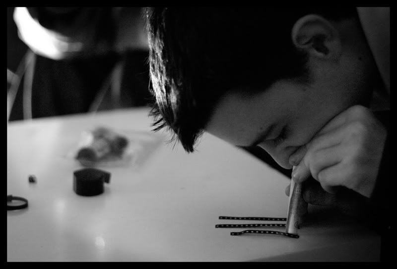 IMAGE: http://i16.photobucket.com/albums/b13/sarahemjones/junkie1.jpg