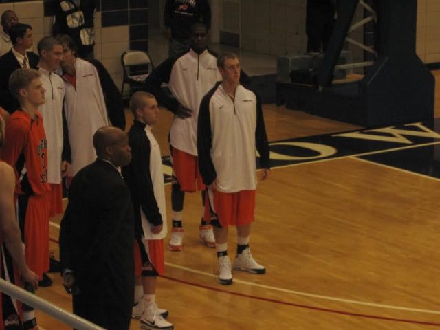 Oregon State coach Craig Robinson with his team during introductions