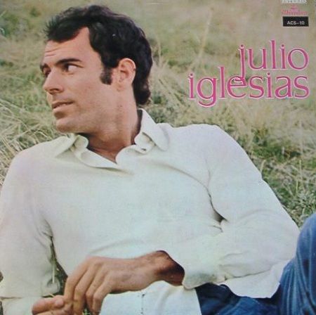 JulioIglesias1972_zps3aea415c.jpg