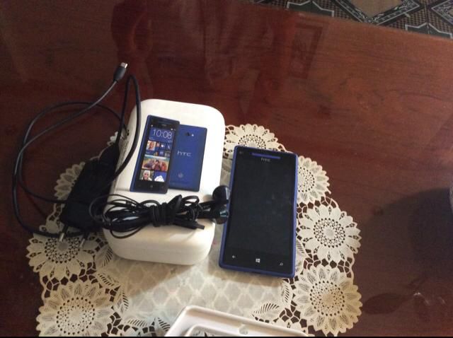 Cần ra đi nhanh htc 8x hàng fpt còn bảo hành 10 tháng