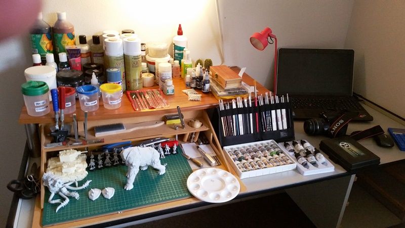 The new painting desk