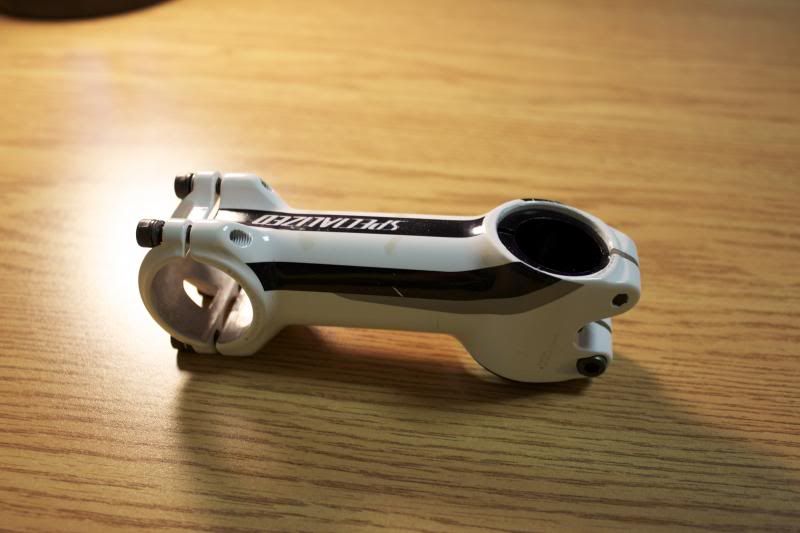 http://i16.photobucket.com/albums/b31/SuzukiRider987/Cycling%20Items%201-21/IMG_8750.jpg