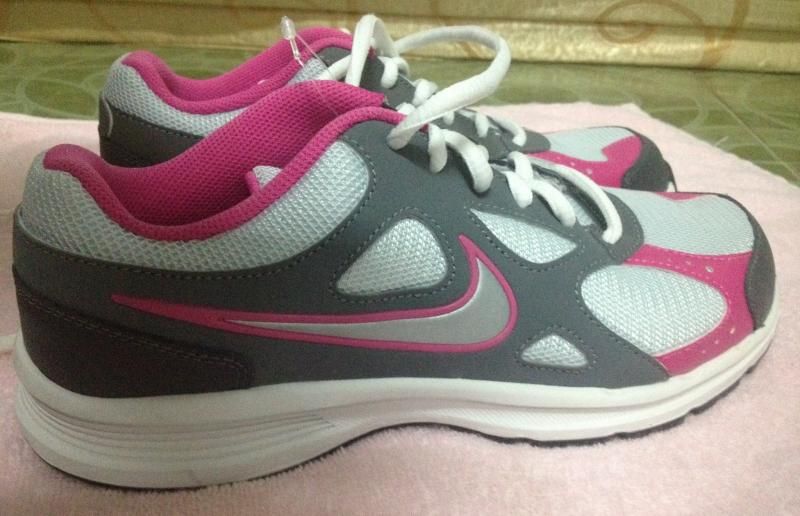 HCM - Thanh lý giày thể thao nữ hiệu Nike - 1