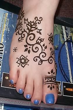 Henna Tattoo Model For Women in Sexy Foot Girls