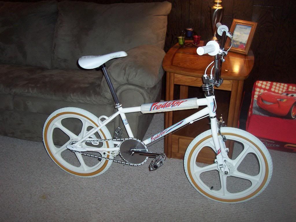http://i16.photobucket.com/albums/b49/JHrabe/My%20Schwinn%20Free%20Form%20EX/100_2279.jpg