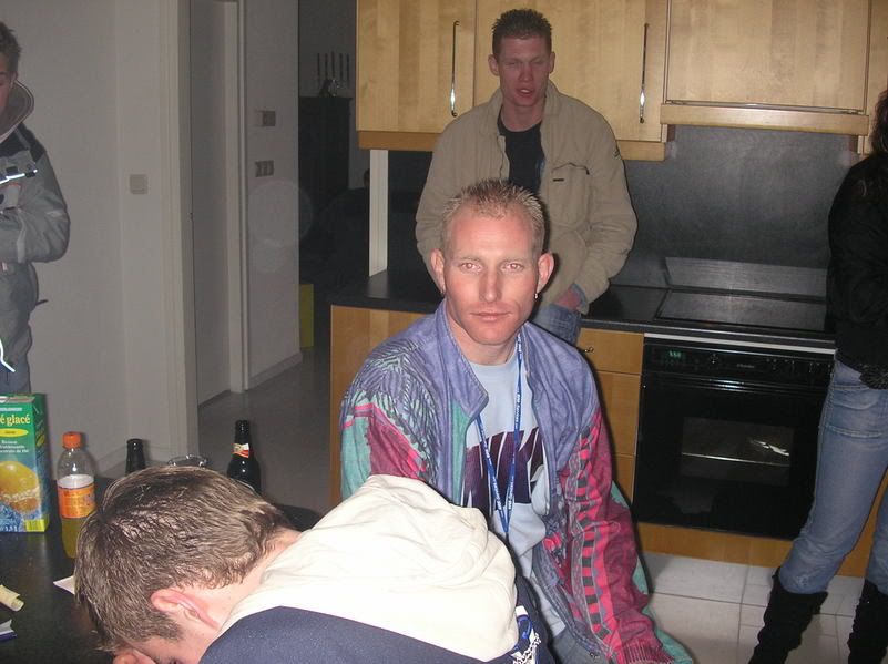 [img width=641 height=479]http://i16.photobucket.com/albums/b49/saskia_z/Neophyte%20World%20Tour%2028-01-%202006/P1290055.jpg[/img]