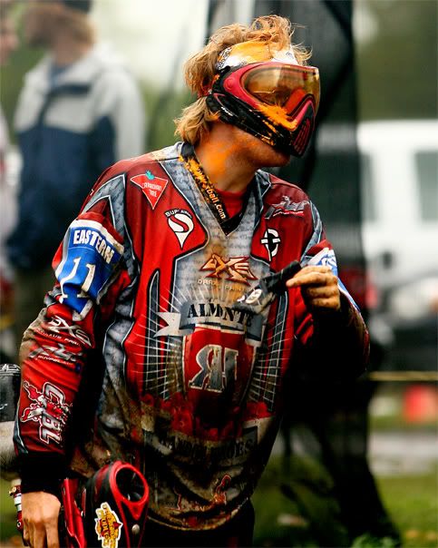 IMAGE: http://i16.photobucket.com/albums/b7/jeremy_maillet/dude.jpg