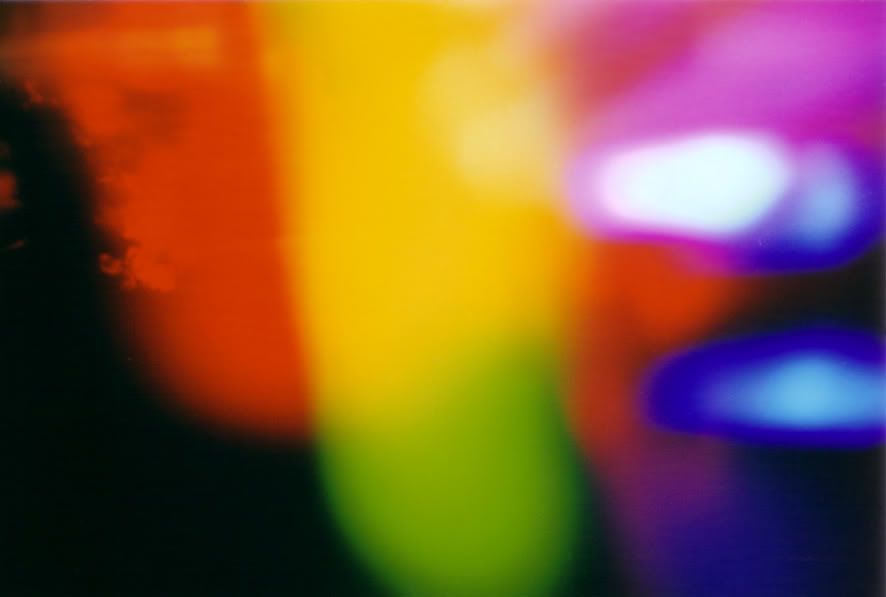 IMAGE: http://i16.photobucket.com/albums/b9/maexx/colours.jpg