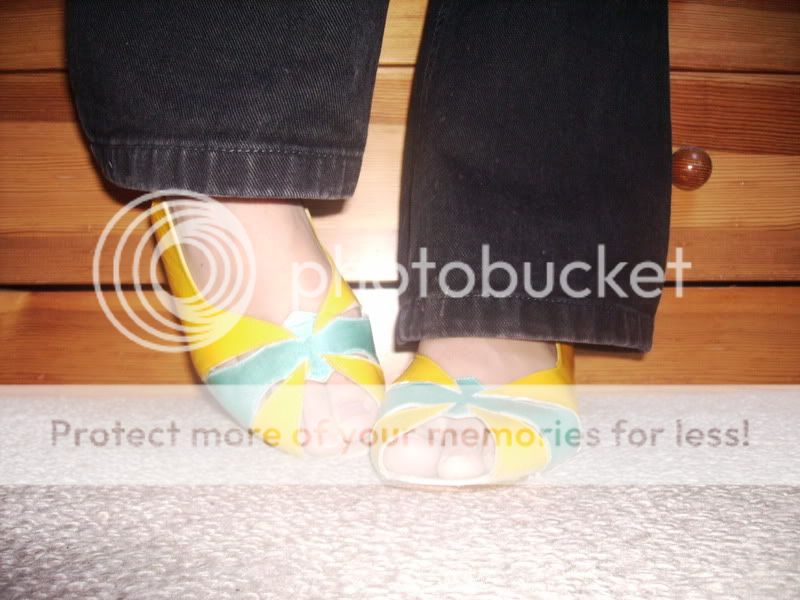 Revamped granny shoes CLOTHING