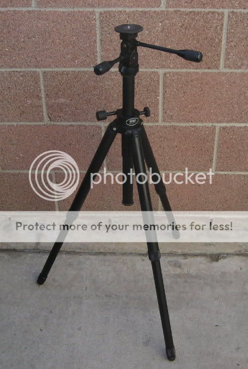 Vintage tripod inheritedanyone know anything about it?